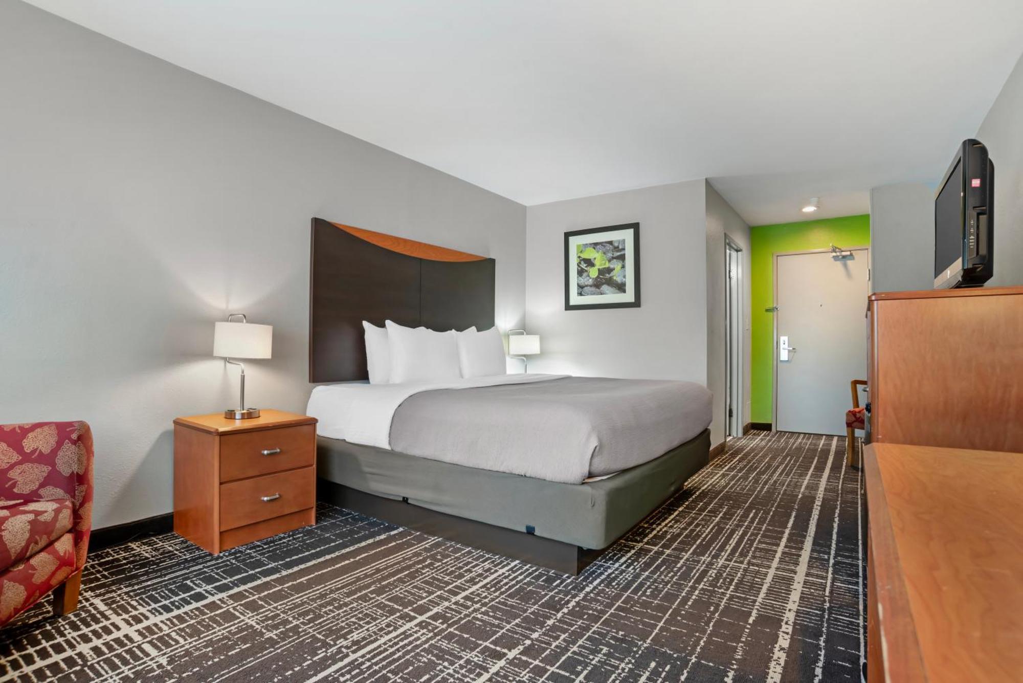 Hotel Quality & - Highway 280 3*
