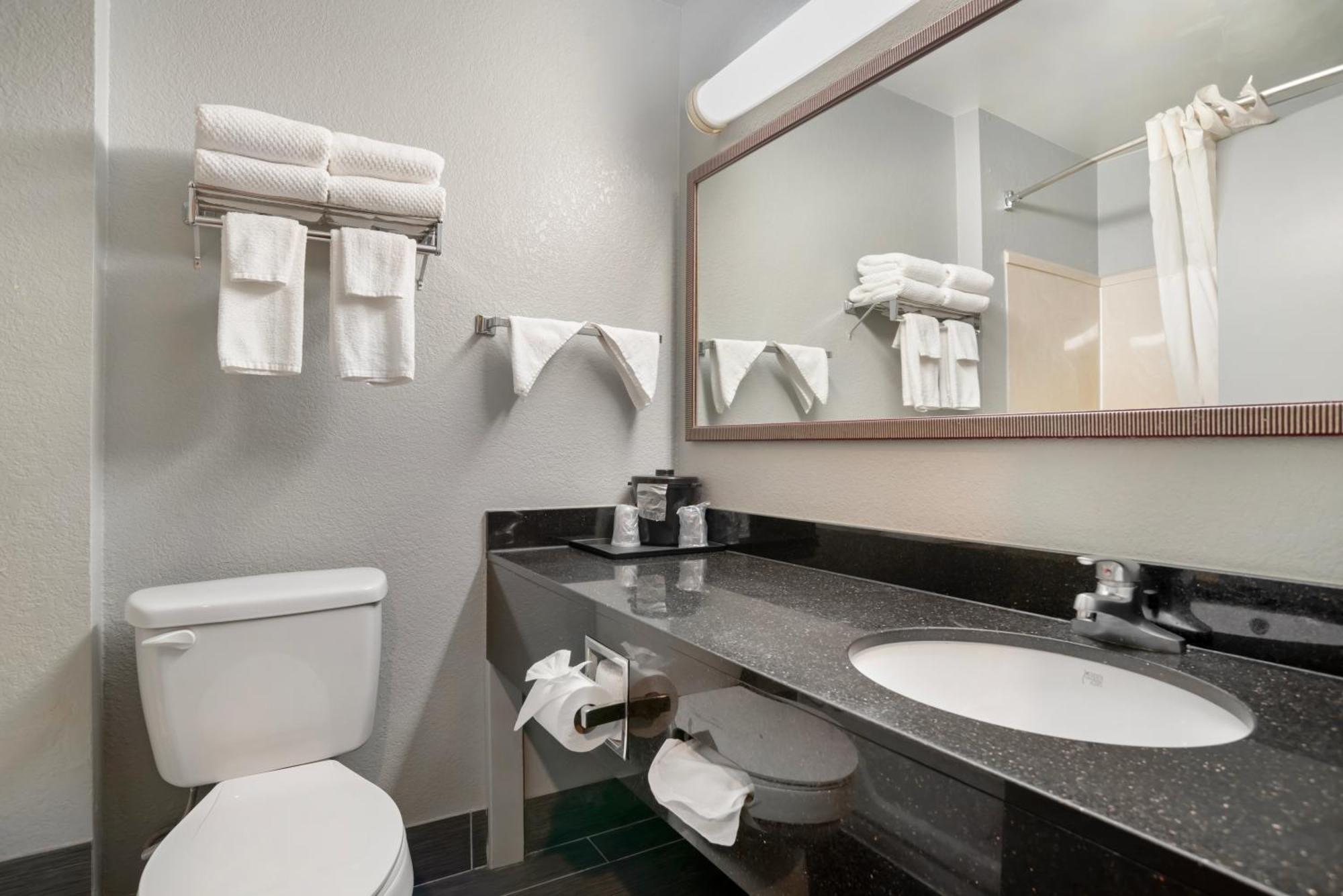 Hotel Quality & - Highway 280 3*