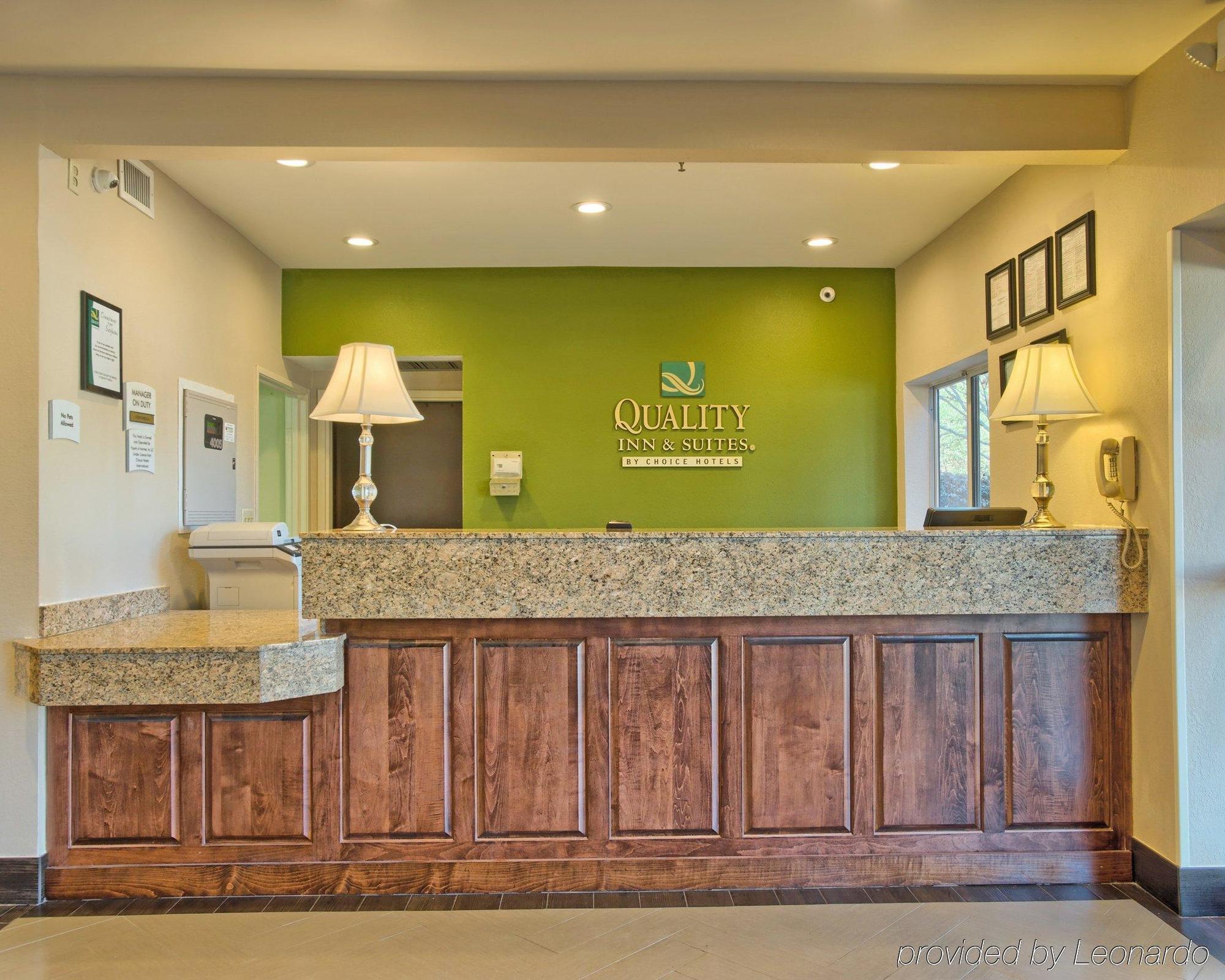 Hotel Quality & - Highway 280 3*
